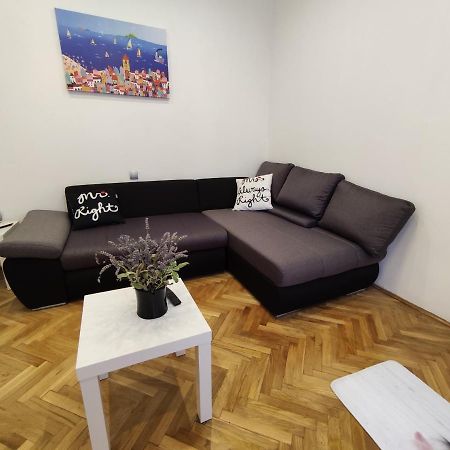 Apartment Tona Šibenik Екстериор снимка