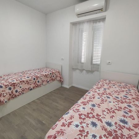 Apartment Tona Šibenik Екстериор снимка