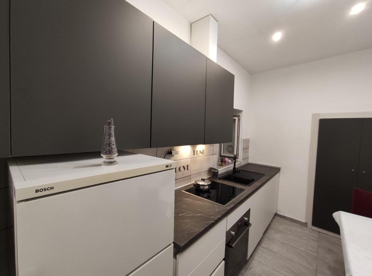 Apartment Tona Šibenik Екстериор снимка